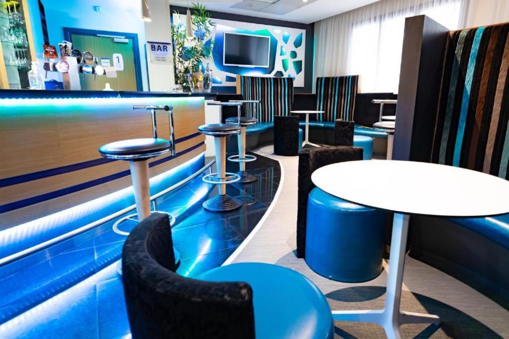 Eiffel Citea Access Dayroom Espace Paris Sans Nuitee Et Chambre Partagee Chatillon Nuitee -- Repos Journee Ou Espace Travail 8-19H Proche Tour Eiffel Ou Usage Bureau A L'Heure En Journee -- Nuitee Chatillon Avenue 파리 외부 사진